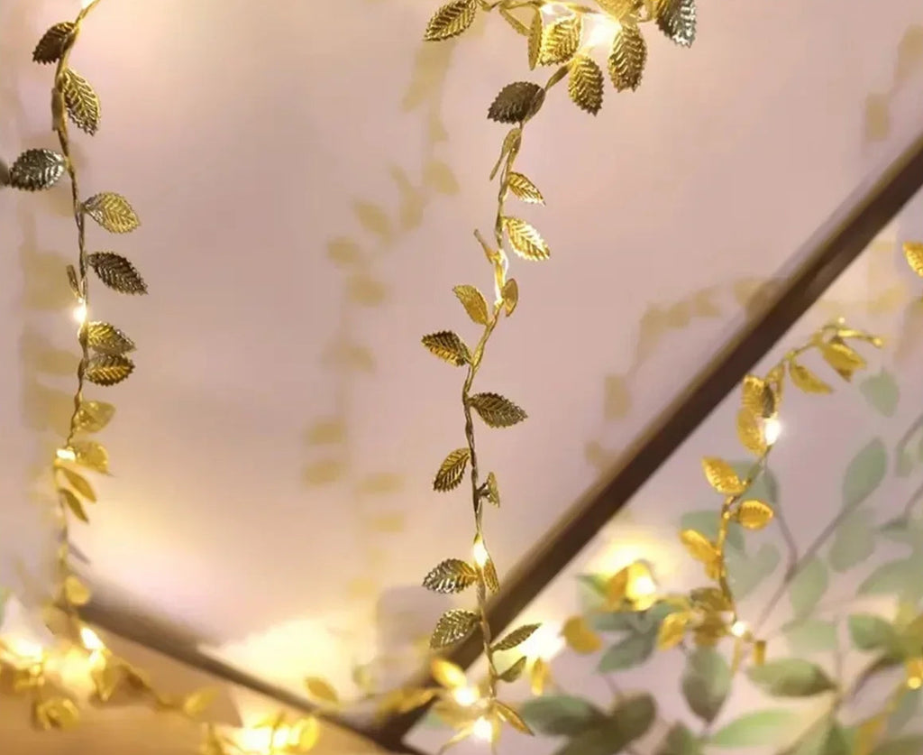 Guirlande LED Feuilles Dorées 2 m (20 LED) – Fil de cuivre, boîtier à piles