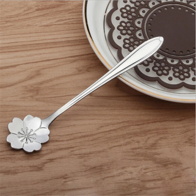 Set de 8 cuillères “Fleur” – petites cuillères en inox, finitions or & argent